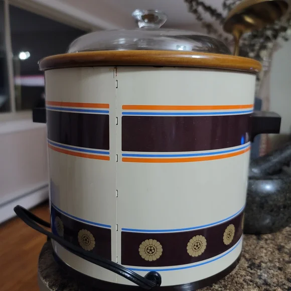 Vintage 70s/80s Rival Crock-Pot Slow Cook Model 3100/2 3.5 Qt Retro Brown Cream - Picture 2 of 4